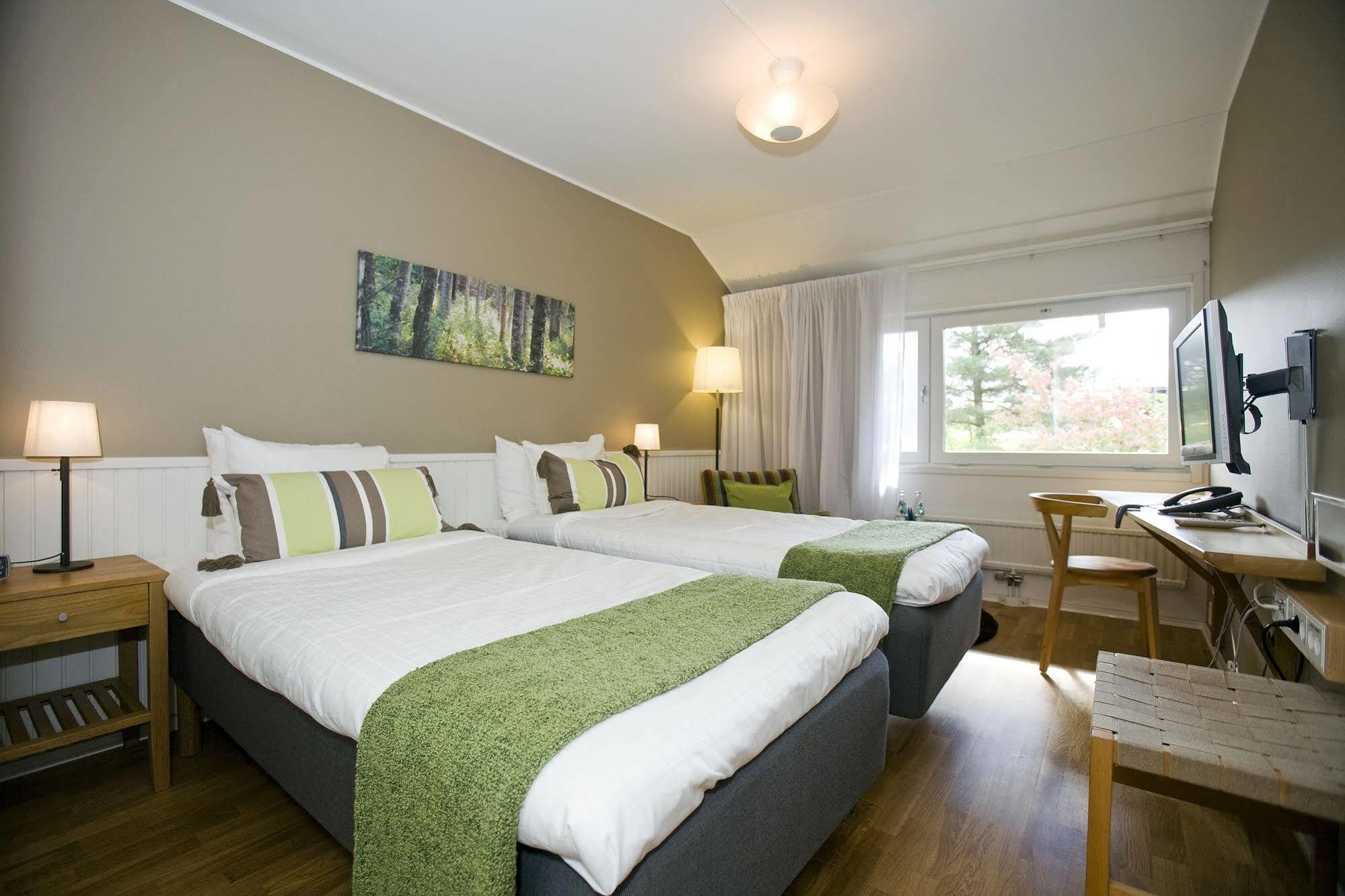 Djuroenaeset Hotell & Konferens Djurhamn Εξωτερικό φωτογραφία